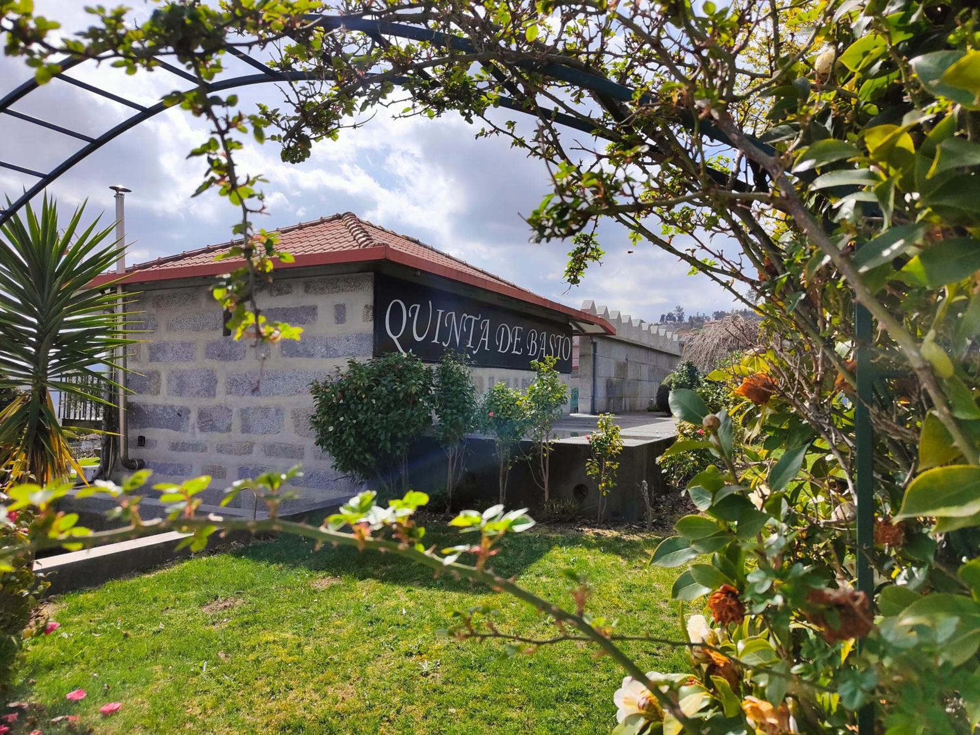 Quinta De Basto House Hotel Felgueiras Luaran gambar